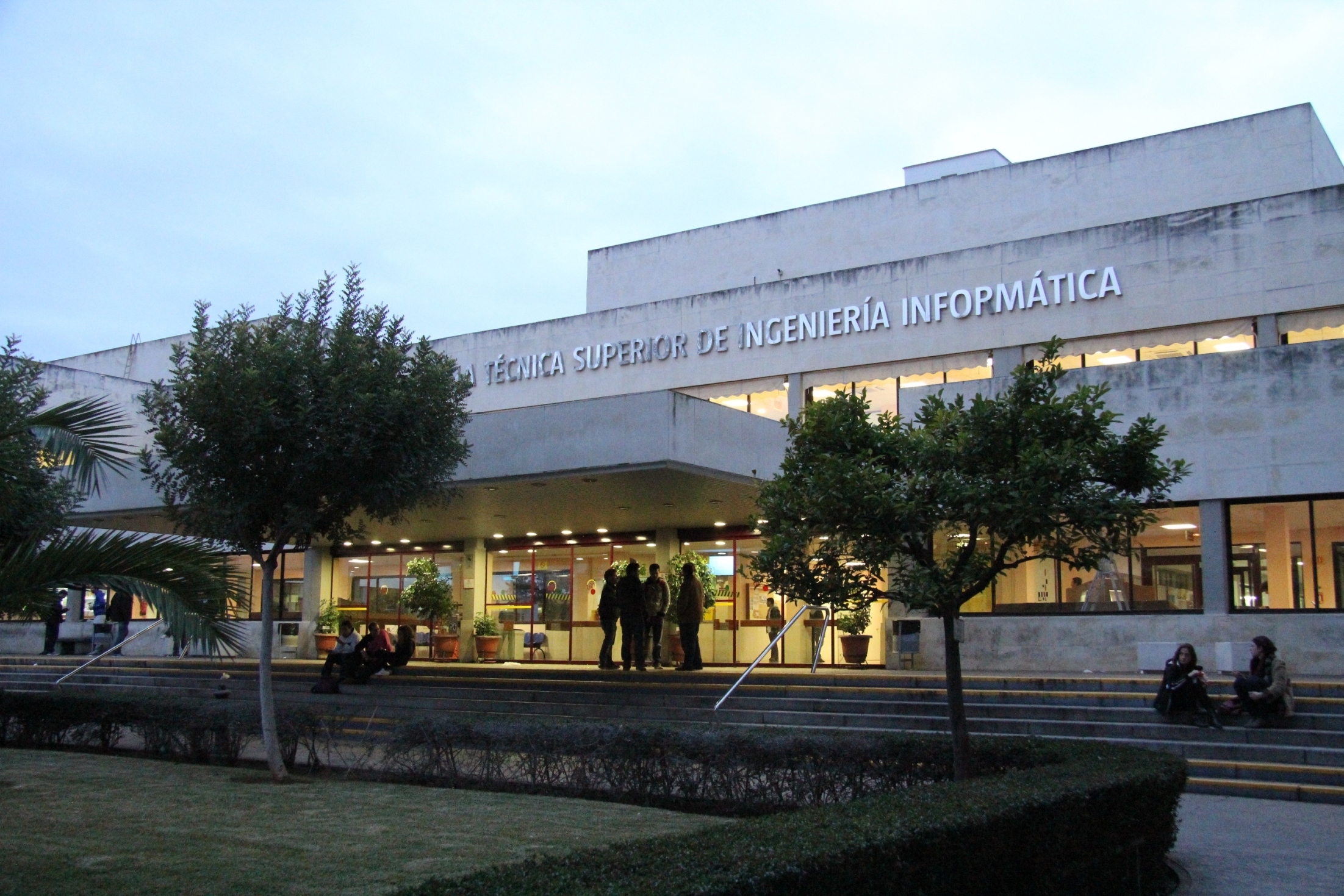 E.T.S. Ingeniería Informática