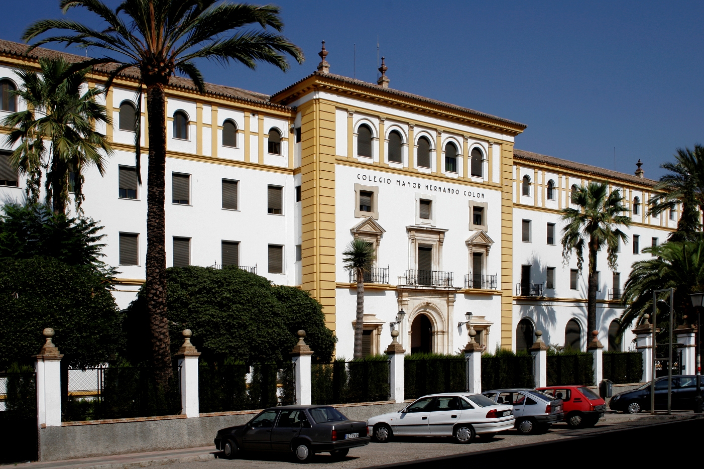 Colegio Mayor Hernándo Colón