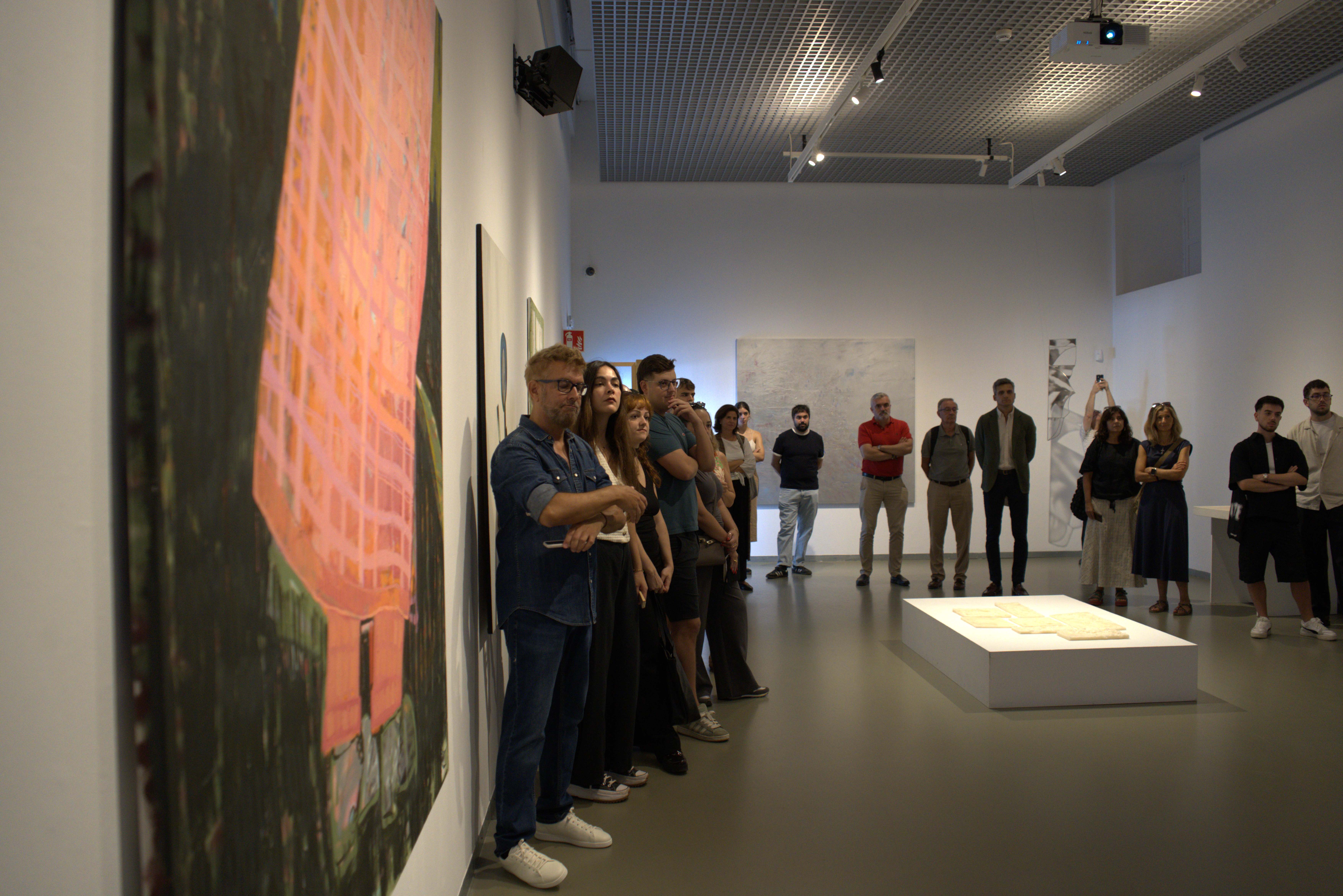 El XXXII Certamen Europeo de Artes Plásticas de la Universidad de Sevilla abre sus puertas en la Sala MDD del CICUS - Imagen de la noticia 11