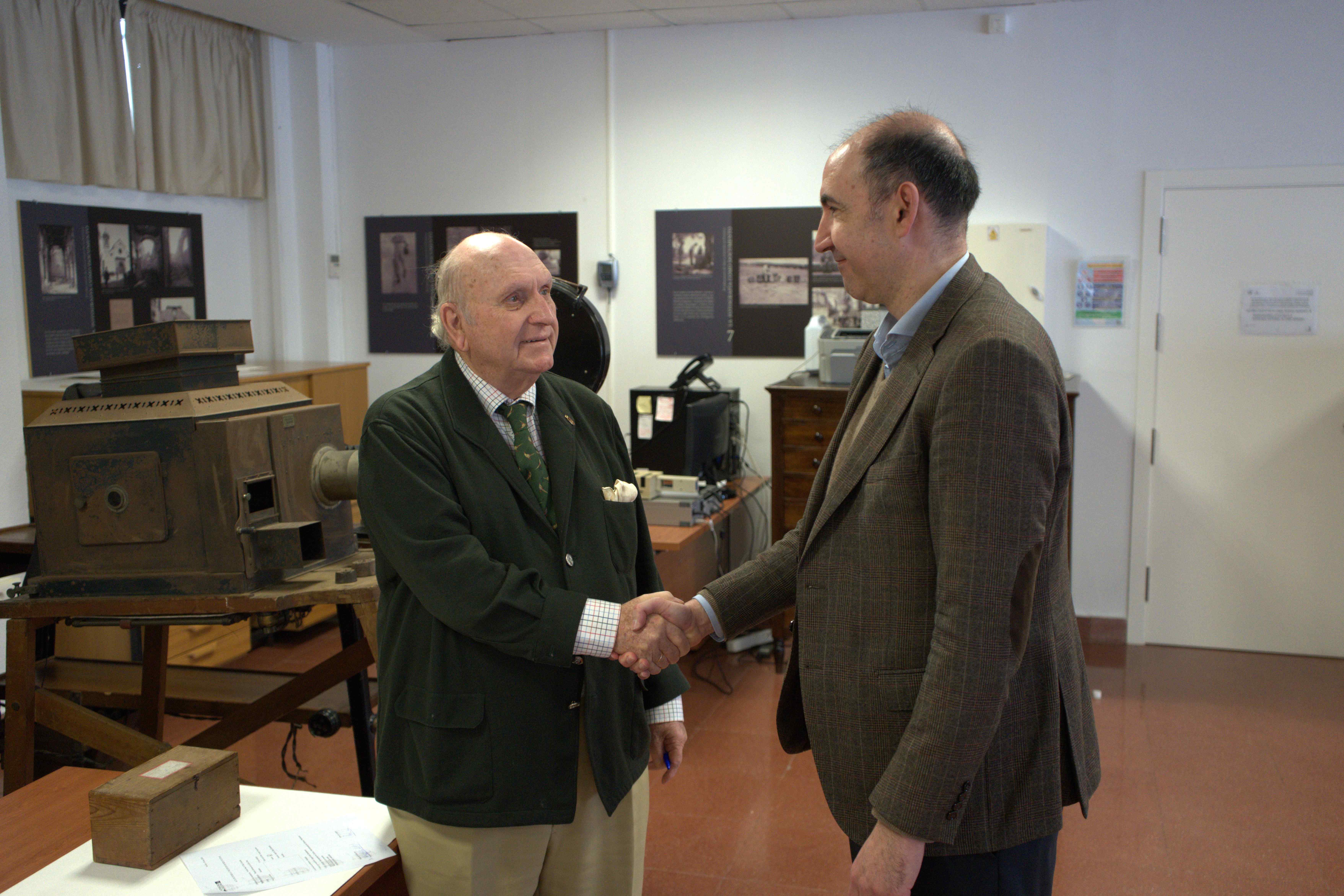 La US incorpora el legado fotográfico de Díaz Custodio a su patrimonio documental - Imagen de la noticia 3