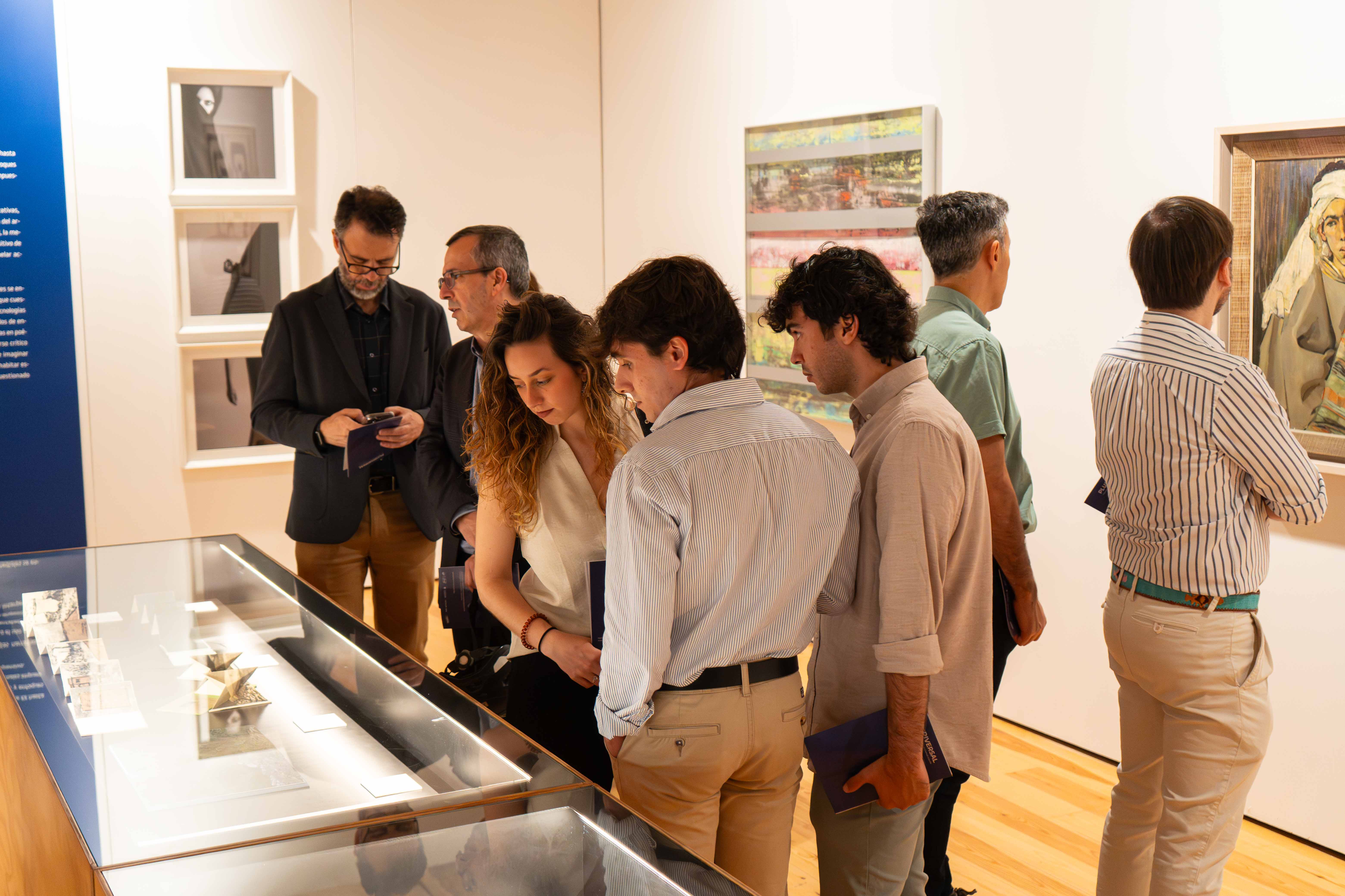 La Universidad de Sevilla acoge la exposición ‘Pluriversal’ sobre el patrimonio universitario andaluz - Imagen de la noticia 4