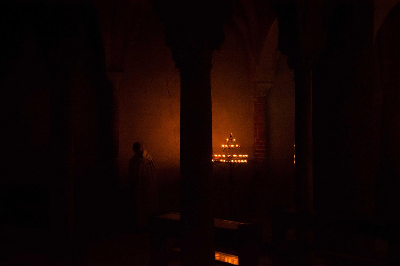 Sombras en la oscuridad